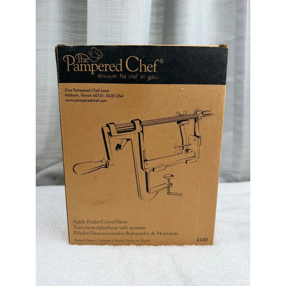 The Pampered Chef Apple Peeler Corer Slicer model 2430 Red Handle Clamp Base New